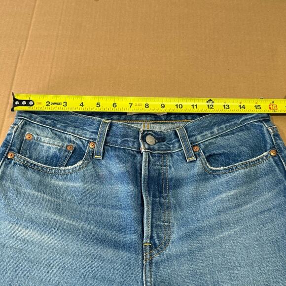 Levi’s Wedgie Straight Fit Denim High Rise Button Fly Jeans Medium Wash - Picture 10 of 13